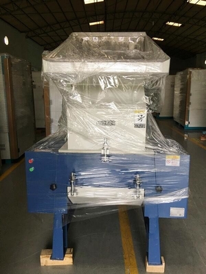 Pulverizer plástico 220V/380V/415V/600V da máquina do granulador da velocidade rápida
