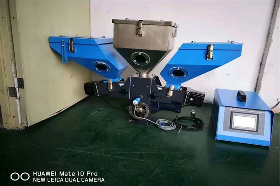 Máquina de dose volumétrico do sistema do aditivo da cor para a injeção plástica OVD-30