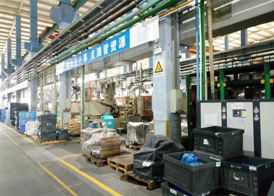 Máquina de carregamento automático controlada por PLC para transporte de pellets de plástico