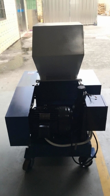 Máquina de alta velocidade OG-10FS Gray Color do Pulverizer do granulador dos defeitos 7.5KW plásticos