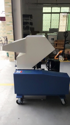 Máquina de alta velocidade OG-10FS Gray Color do Pulverizer do granulador dos defeitos 7.5KW plásticos