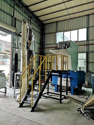 Máquina de reciclagem plástica de alta velocidade SKD-11 do granulador para o corte do defeito
