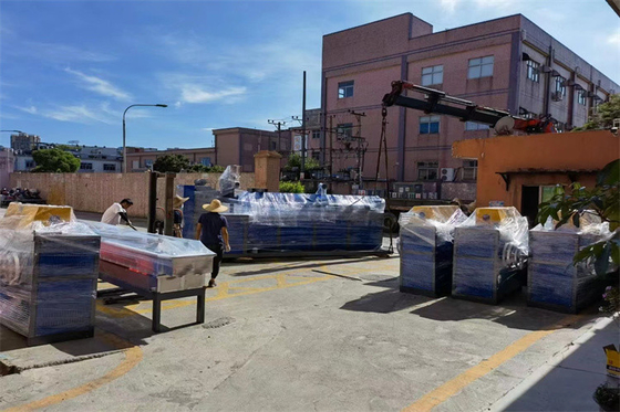 PP brancos que embalam a linha de produção plástica extrusão da correia que faz a máquina