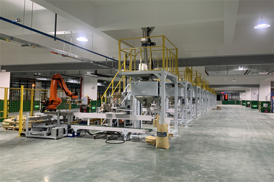 Empilhando do peso e de empacotamento o automóvel da máquina semi inteligente para a pelota plástica